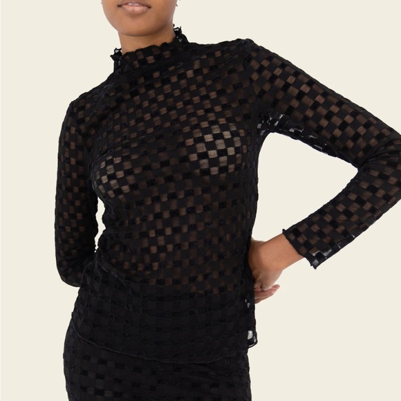 Lisa Says Gah Tops - Find Me Now Black Sheer Checkered Long Sleeve Top